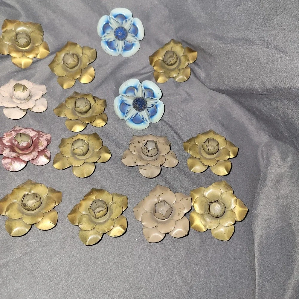 20 Vintage MCM Metal Flower Curtain Pins Dovercraft Prov RJ